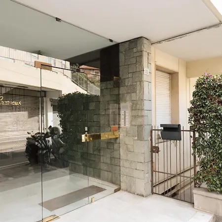 Guesthost - San Martino Comfy Flat In